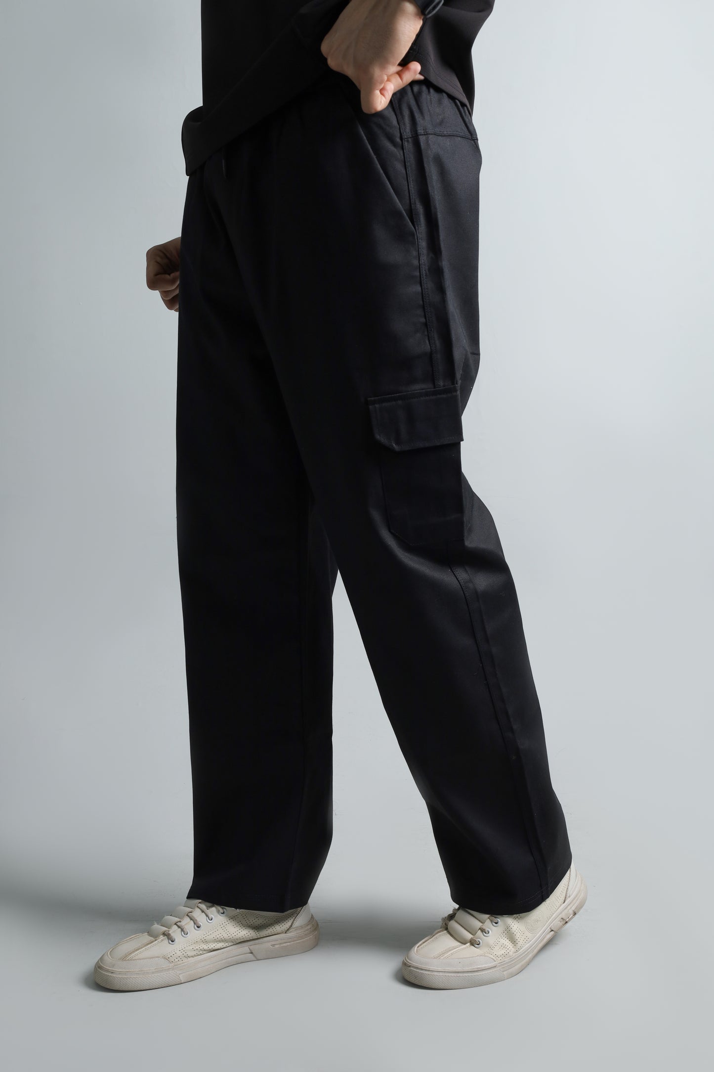 Straight Fit Cargo | Black